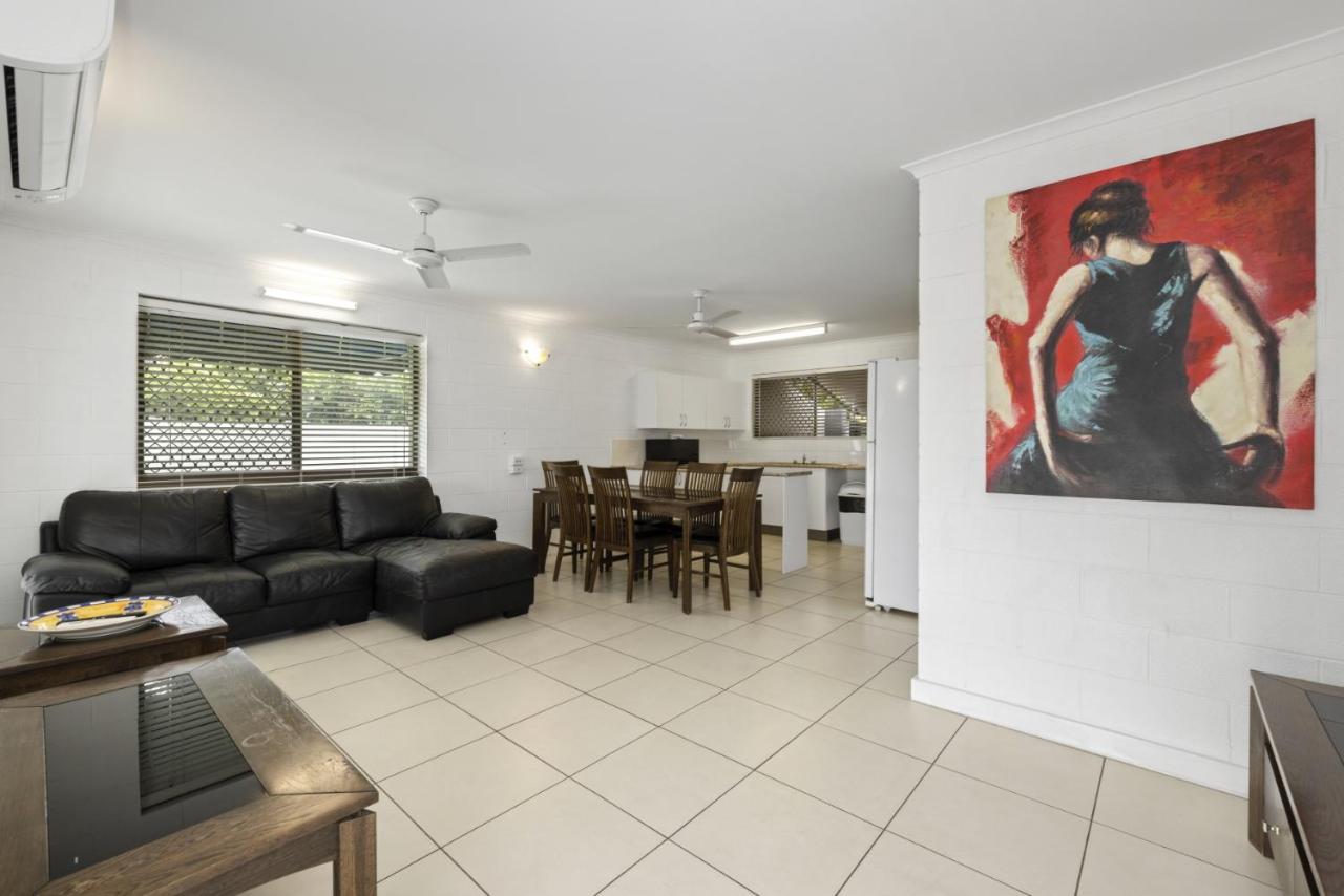 Townsville Holiday Apartments Bagian luar foto