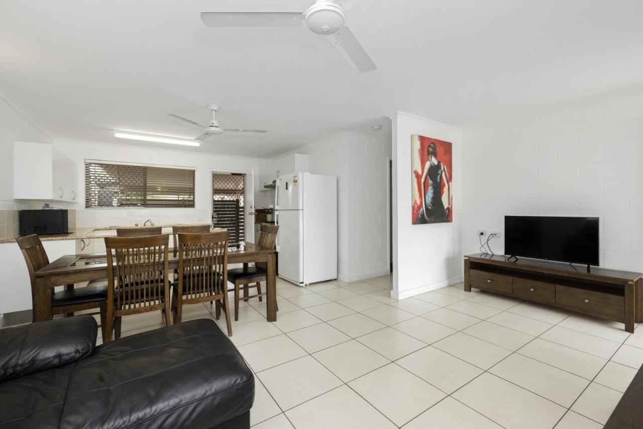 Townsville Holiday Apartments Bagian luar foto