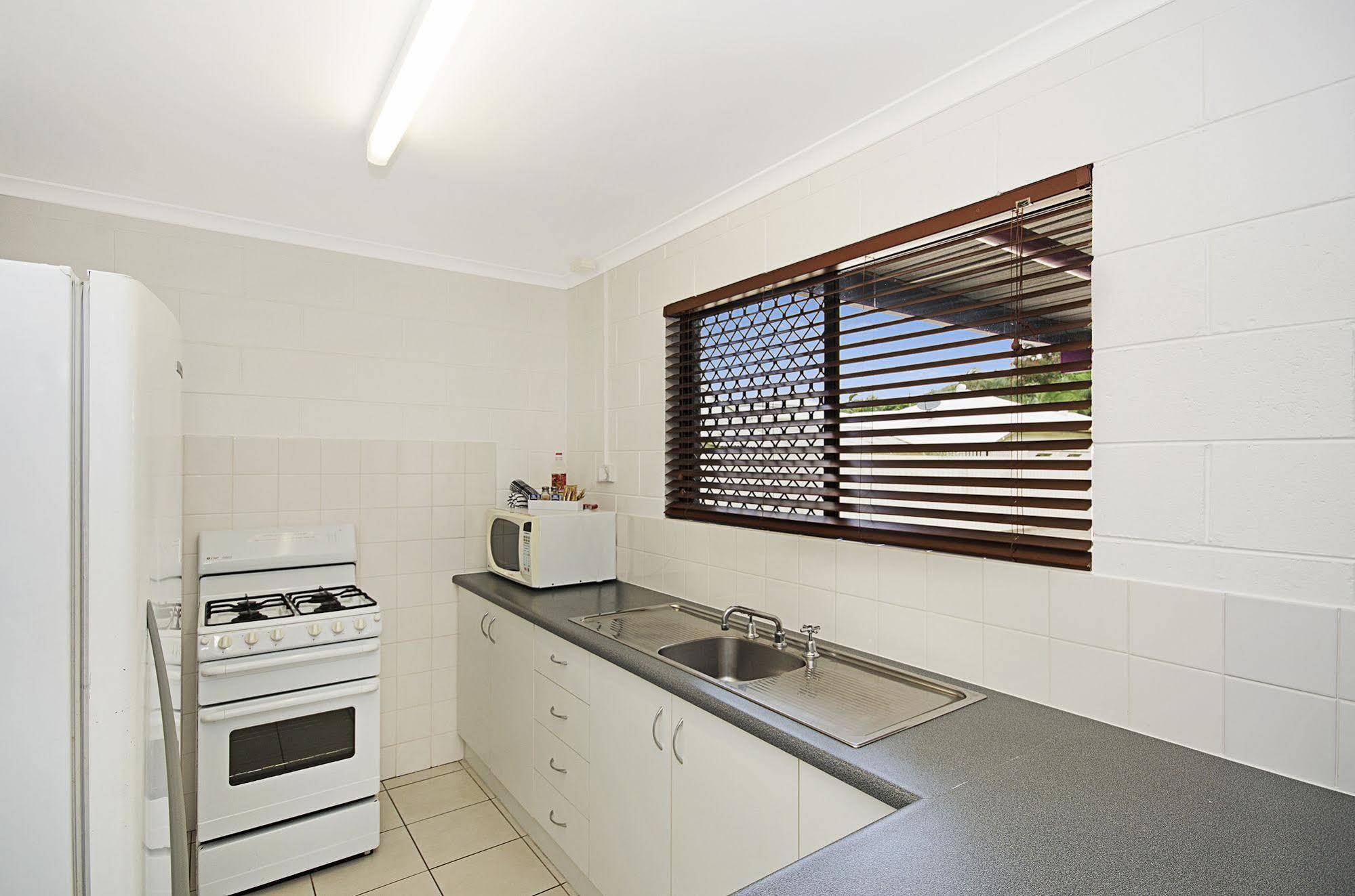 Townsville Holiday Apartments Bagian luar foto