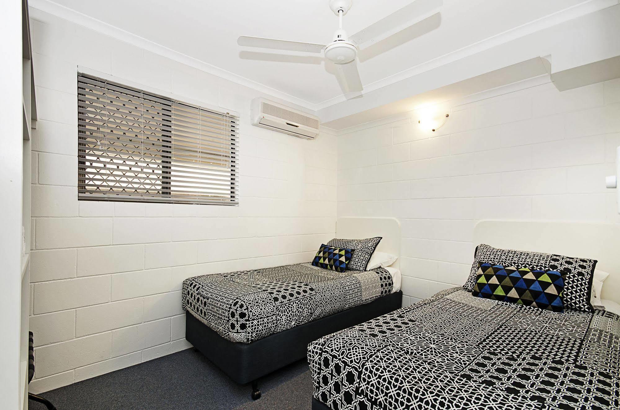 Townsville Holiday Apartments Bagian luar foto