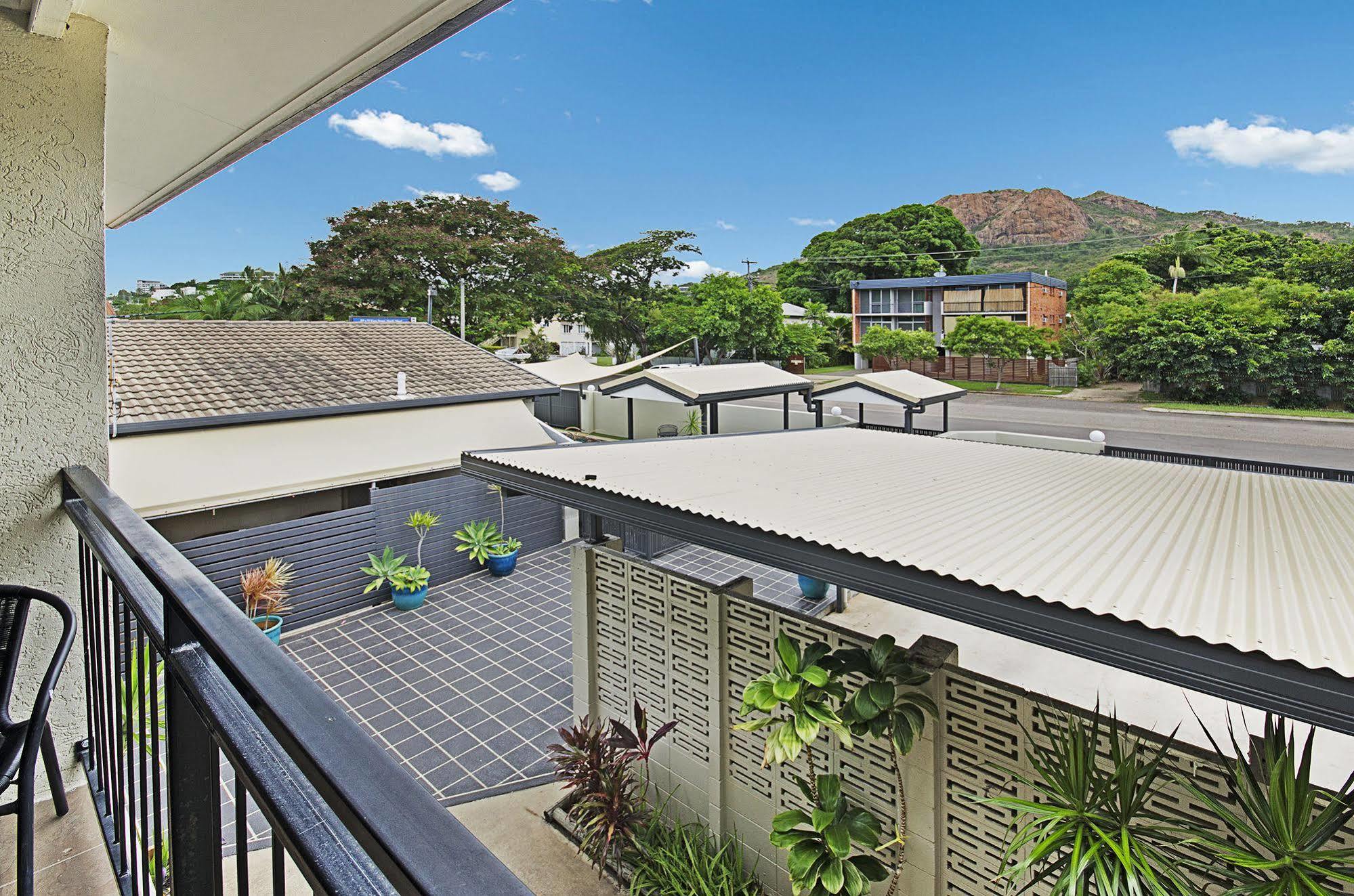 Townsville Holiday Apartments Bagian luar foto